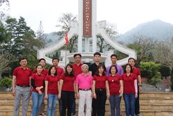 Chi bộ Tổng hợp và Chi bộ Kinh tế Kế hoạch – An toàn Môi trường về nguồn tại Hà Giang, Tuyên Quang