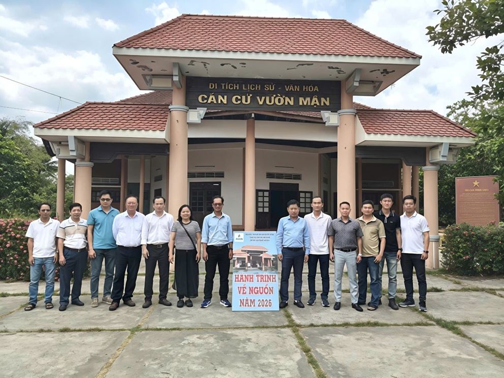 Chương trình về nguồn 2026 của Chi bộ PV Power Services - Chi nhánh Cà Mau Tại Khu di tích căn cứ Vườn Mận Cần Thơ